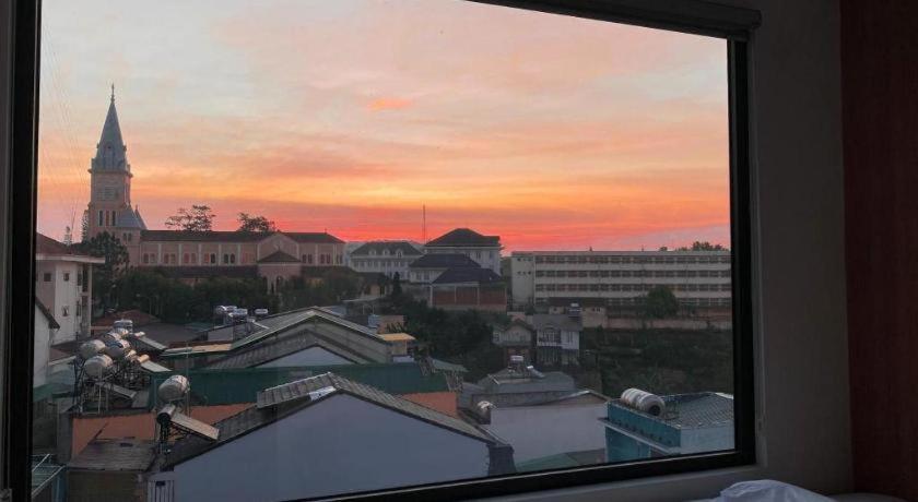 Yukkuri Boutique Hotel Dalat Zewnętrze zdjęcie